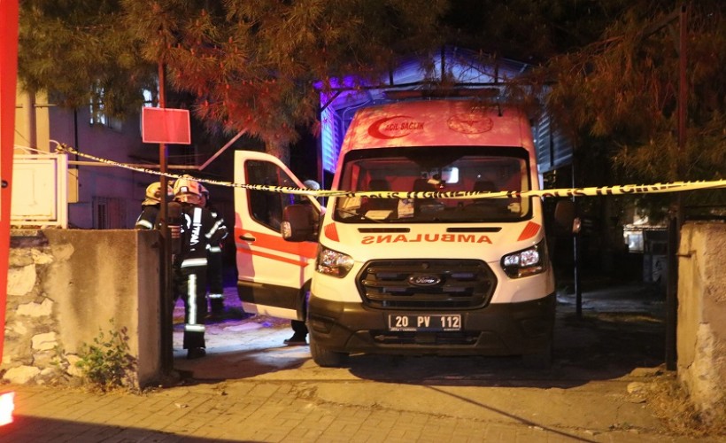 Ambulansta oksijen tüpü alev aldı, sağlıkçılar yandı