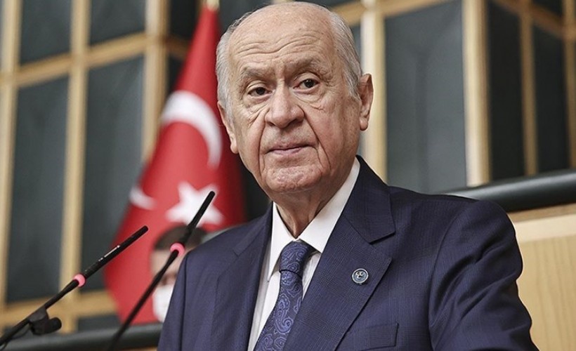 Bahçeli'den Özel'e 'yumuşama' resti: 'Adam gibi duruş sergilemesini...'