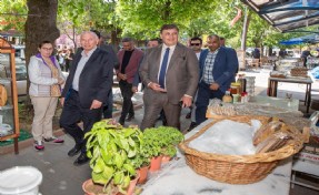 Başkan Tugay Ödemiş’te Helviş Bayramı’na katıldı