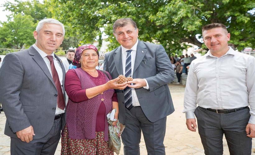 Başkan Tugay’dan Bergama’da altın madenine karşı birlik mesajı