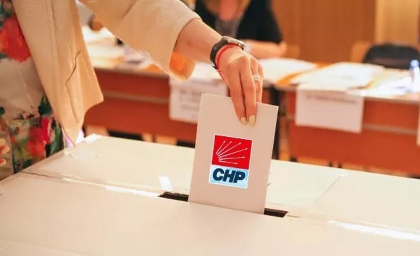 CHP Bornova kadın kollarında bayrak değişimi