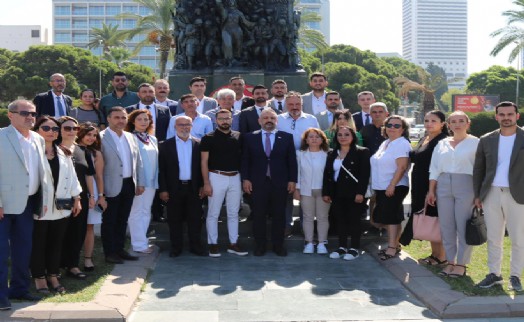 CHP İzmir İl Yönetimi Ankara'ya gidiyor! Lider'e özel tebrik!