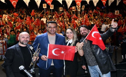 Çiğli Belediyesi 19 Mayıs'ı kutladı