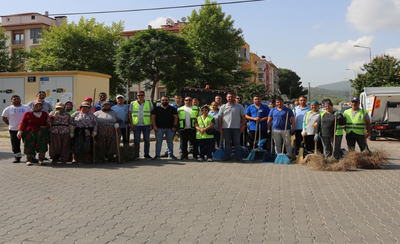 Efes Selçuk ile Büyükşehir el ele: Bahar temizliğiyle sokaklar pırıl pırıl