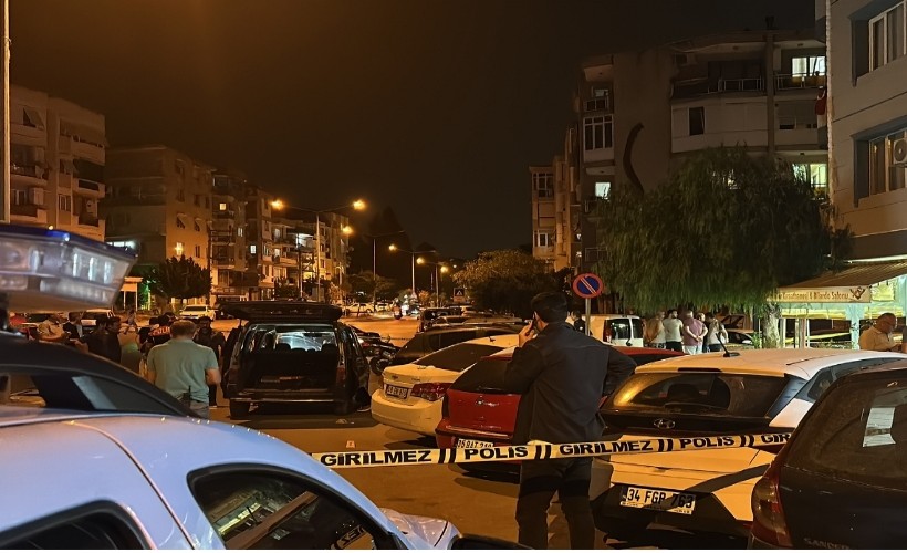 Kahvehane önünde meclis üyesine ateş açtı; polis müdahalesi ile öldü, 2 yaralı