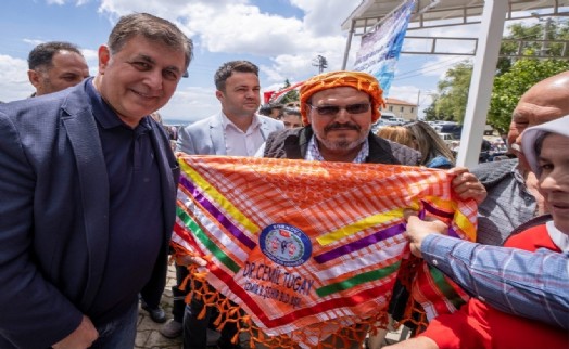 Kayadibi köylülerine Başkan Tugay'dan Hıdırellez sürprizi