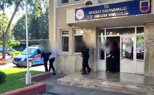 Manisa'da uyuşturucu operasyonuna 2 tutuklama