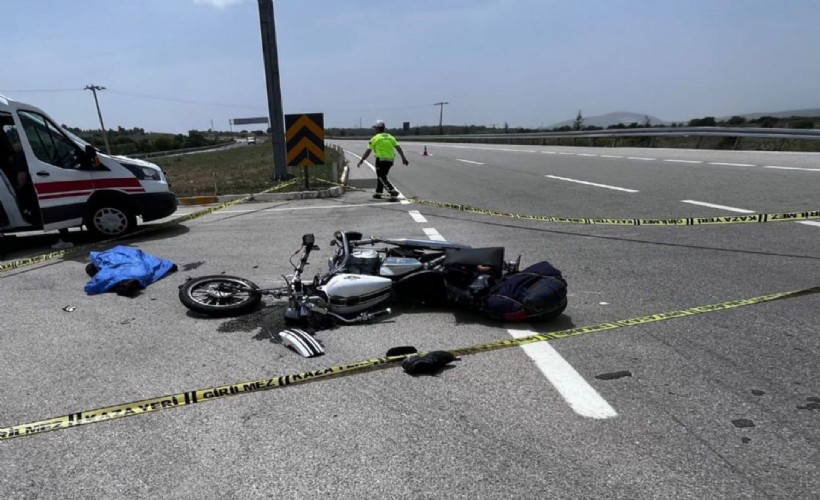 Motosiklet sürücüsünün ölümüne neden olan araç sürücüsü aranıyor