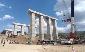 Otoyol inşaatında çalışan işçi 35 metre yükseklikten düşerek öldü