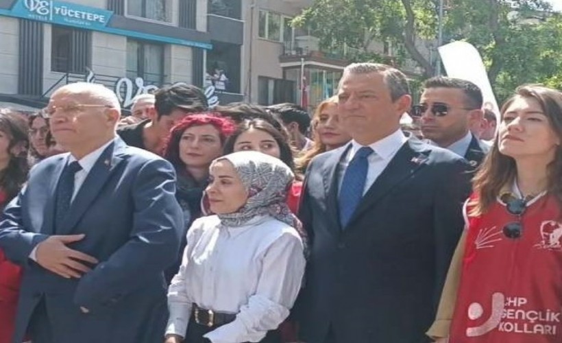 Özgür Özel: Atatürk'ün huzuruna birinci parti olmanın gururuyla çıkıyoruz