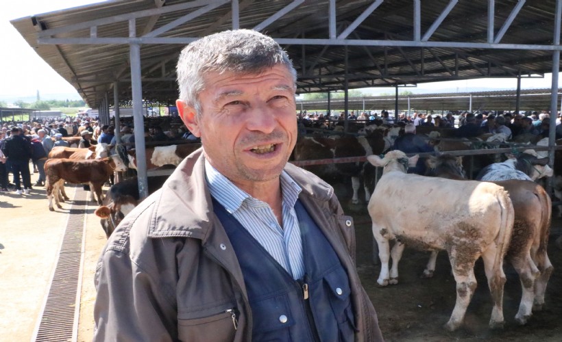 Sandıklı hayvan pazarında bayram yoğunluğu