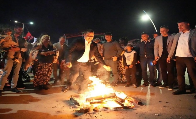 Torbalı'da Hıdırellez coşkusu: Ateşler yakıldı...