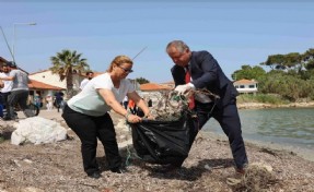 Urla’da kıyı temizleme çalışması gerçekleşti