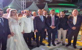 Başkan Günay, Genel Başkan Özel ile birlikte nikah şahidi oldu