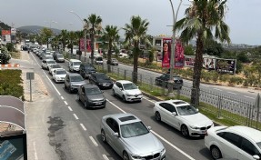 Bodrum'a 3 günde 175 bin araç geldi; otel doluluk oranı yüzde 95