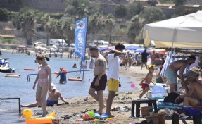 Bodrum'da bayramın 4'üncü gününde de plajlarda yoğunluk var