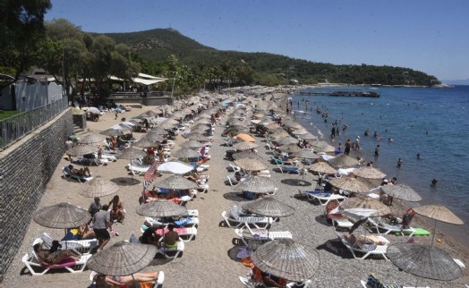 Bodrum'da plajlarda 'bayram' yoğunluğu