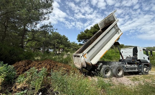 Bornova Belediyesi’nden çiftçiye gübre desteği