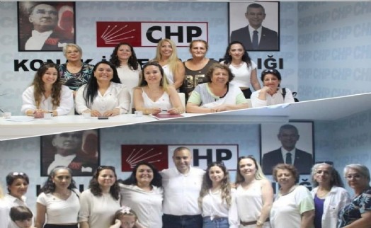 CHP Konak'lı kadınlardan devir teslim töreni