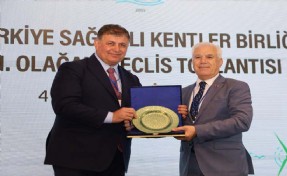 Cemil Tugay, Sağlıklı Kentler Birliği Başkanı oldu