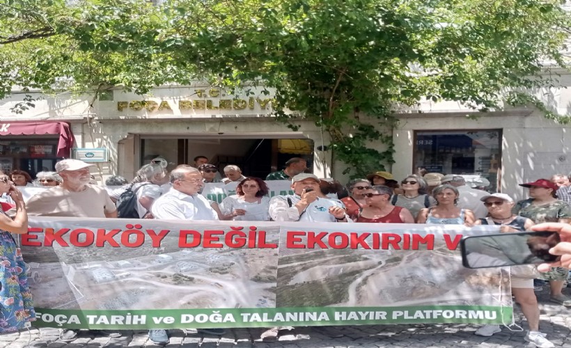 Foça'da 'Eko-Köy' gerginliği: Fıçı çevrecilerle tartıştı