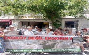 Foça'da 'Eko-Köy' gerginliği: Fıçı çevrecilerle tartıştı