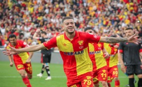 Göztepe'de Romulo yarışı