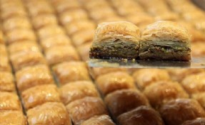 İki bayram arası yine zam... Baklava fiyatları neden arttı?