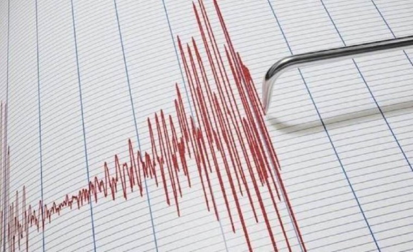 İzmir Selçuk'ta deprem!