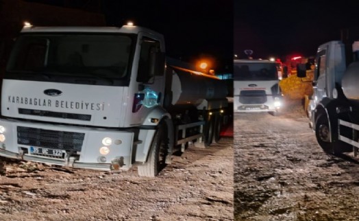 Karabağlar Belediyesi tüm ekipleriyle yangın için seferber oldu