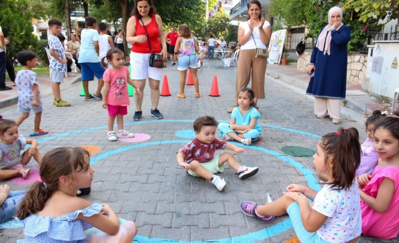 Karşıyaka’da sokaklar şenleniyor