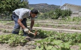 Karşıyaka’da tohumlar toprakla buluştu