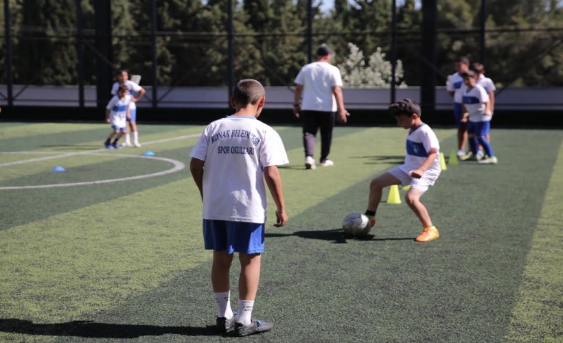 Konak Belediyesi Spor Okullarında yaz dönemi kursları başlıyor