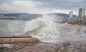 Meteoroloji'den İzmir için 'fırtına' uyarısı