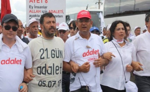 Özel'den 'adalet yürüyüşü' mesajı: Mücadelemiz sürecek!