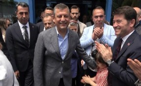 Özgür Özel Rize'de: Karşımda CHP'lileri değil 'çay ittifakı'nı görüyorum