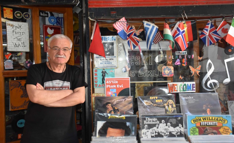 Yabancı turistlerden Türk plaklara yoğun ilgi