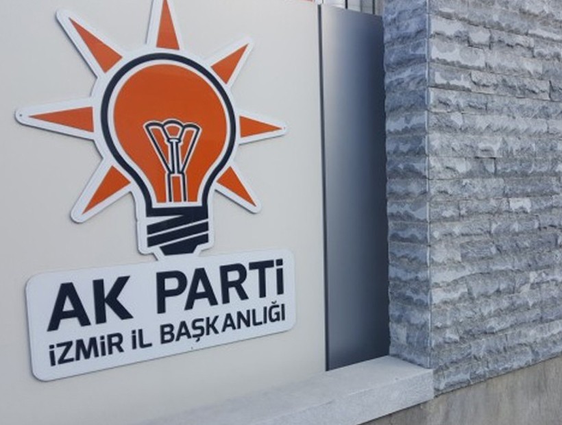 AK Parti İzmir'de 2 ilçeye başkan atandı