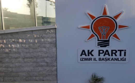 AK Parti İzmir'de 2 ilçe başkanı değişti