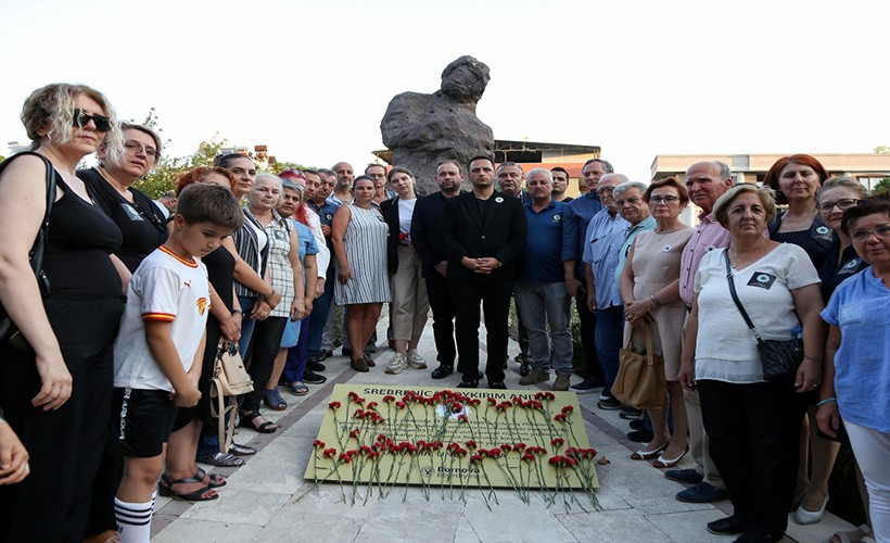 Bornova’da duygu dolu Srebrenica anması