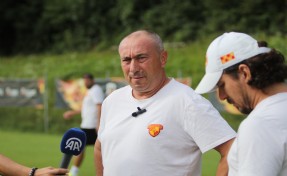 Göztepe'de teknik direktör Stanimir Stoilov kampı değerlendirdi