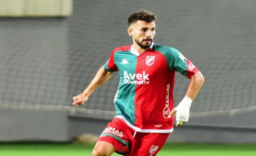 Karşıyaka'da Alpay gitti