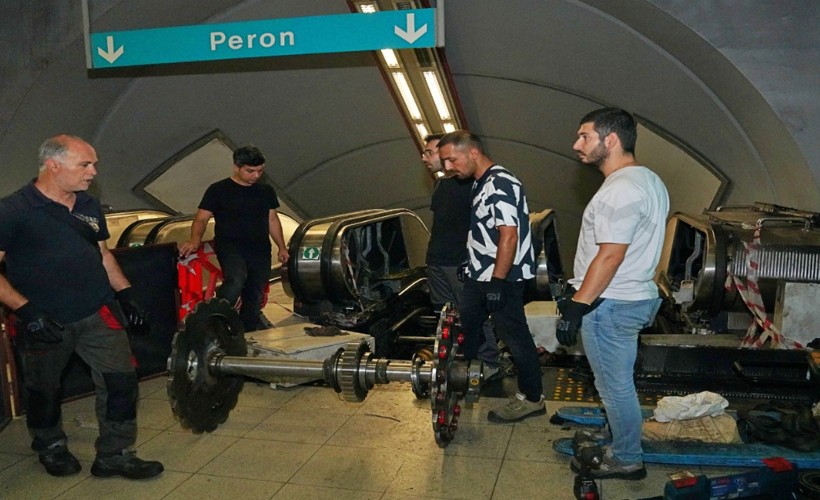 Metronun yürüyen merdivenlerinde geniş kapsamlı bakım çalışması