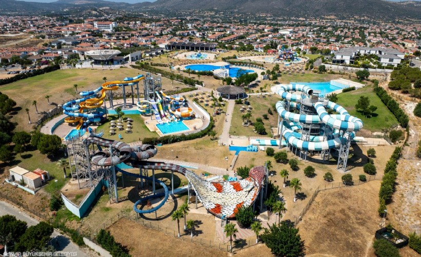 Oasis Aquapark Çeşme kapılarını gençlere açtı