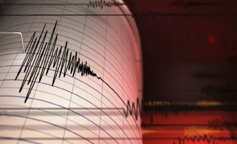 Antalya sallandı: İki deprem birden!