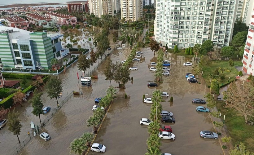 Aracında afetten oluşan değer kaybı için açtığı davadan tazminat çıktı