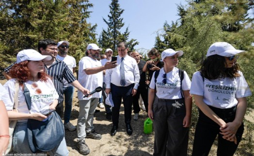 Başkan Tugay'dan yangından zarar gören alanlarla ilgili açıklama