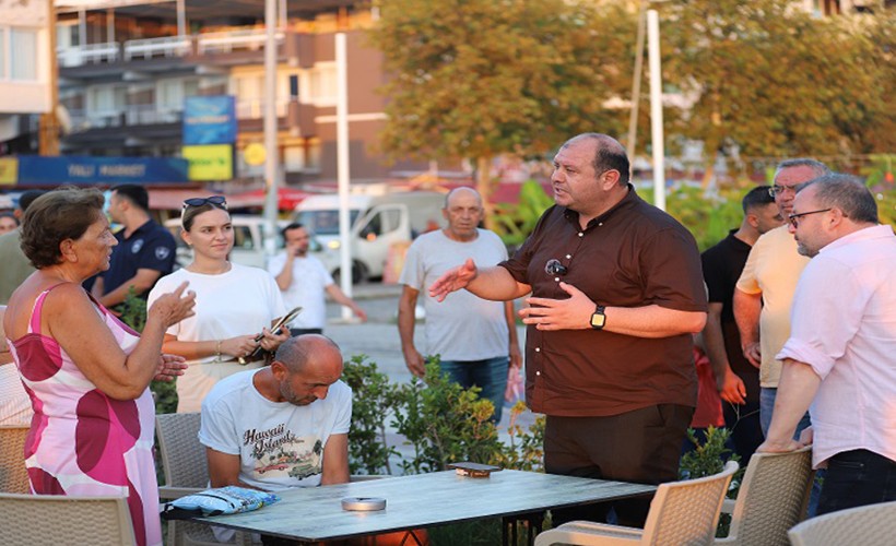 Başkan Çiçek, gece pazarı esnafını dinledi