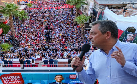 Büyük Çiftçi Mitinginde  AK Parti'ye yüklendi! Özgür Özel'den 'geçim yoksa seçim var' çağrısı