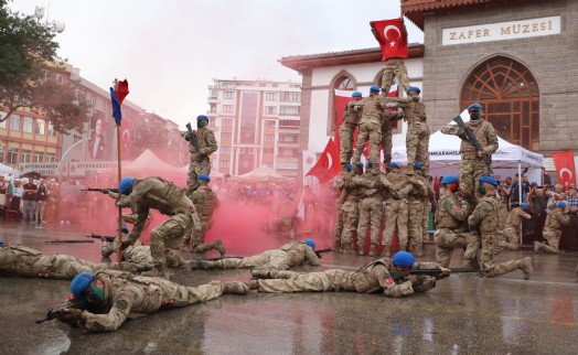 Büyük Taarruz'un 102'nci yıl kutlamaları coşkuyla devam ediyor